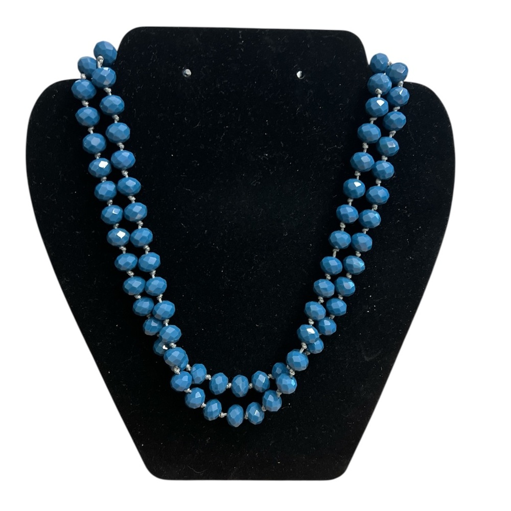 Vintage blue multi-strand necklace, w/ faceted beads & decorative toggle clasp